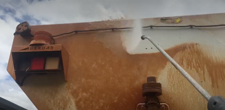 Two-Step Washing for Heavy Transport & Equipment