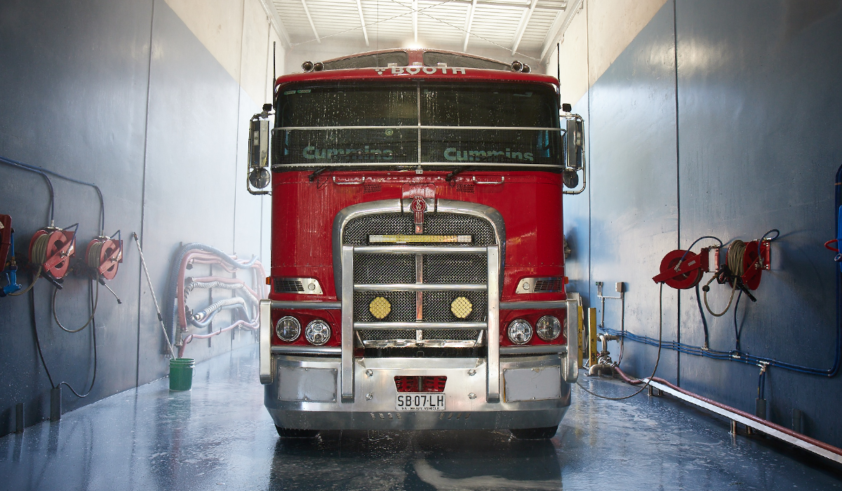 Touchless Truck Washing: The Fleet Wash Labour Saver