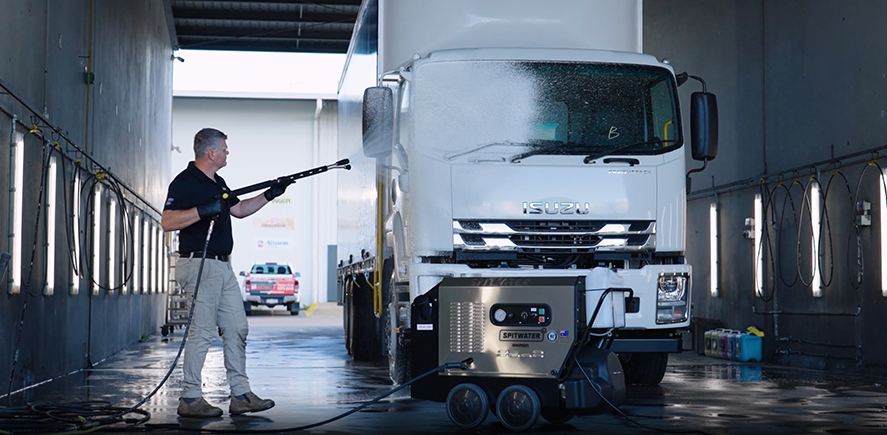Selecting the Right Pressure Cleaner for Heavy Vehicle and Transport